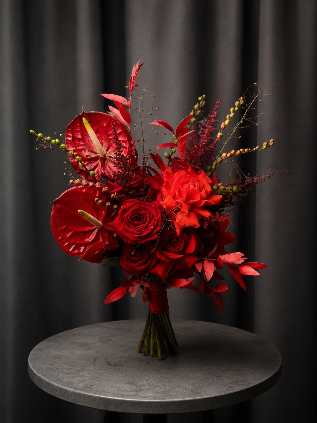 Buchet Mireasă Modern Roșu cu Anthurium